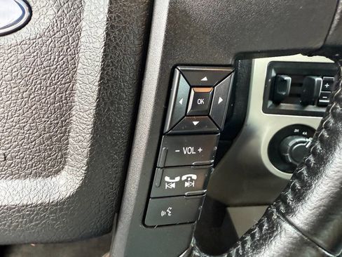 Used 2015 Ford Expedition EL XLT w/ Equipment Group 202A image 41