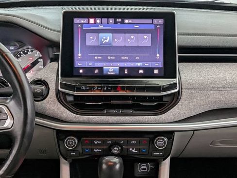 Used 2022 Jeep Compass Latitude w/ Convenience Group FWD image 27