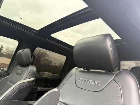 Used 2020 Ford F150 Raptor w/ Equipment Group 802A Luxury AWD/4WD image 19