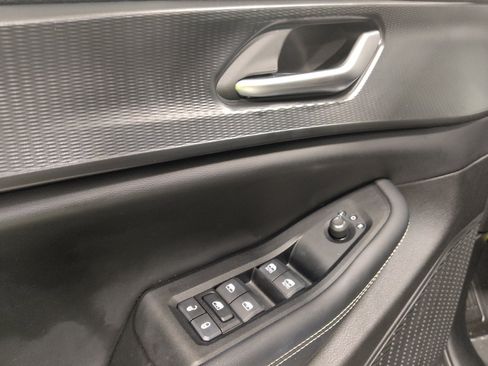 Used 2023 Jeep Grand Cherokee Laredo w/ Luxury Tech Group I AWD/4WD image 27