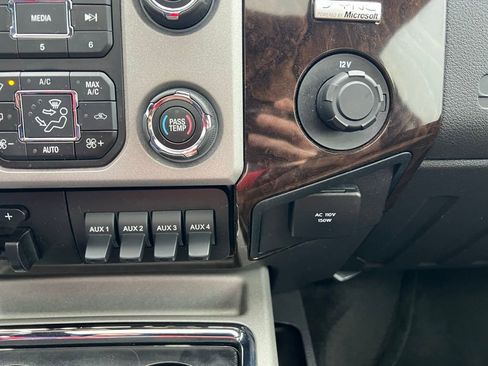 Used 2014 Ford F250 Platinum w/ FX4 Off-Road Package image 37