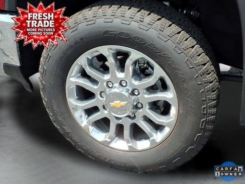 Used 2025 Chevrolet Silverado 2500 LTZ w/ LTZ Plus Package AWD/4WD image 17