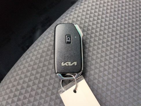 Certified 2025 Kia Soul S FWD image 34