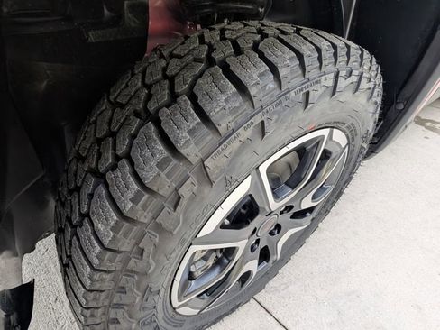 New 2026 Jeep Compass Trailhawk w/ Sun, Sound & Navigation Group image 43