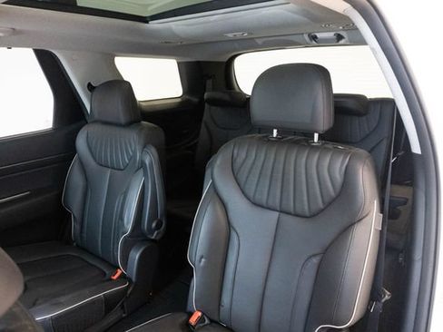 Used 2023 Hyundai Palisade Limited FWD image 20