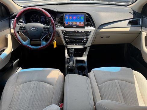 Used 2016 Hyundai Sonata SE w/ Cargo Package FWD image 18