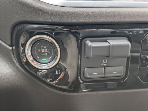 New 2026 Chevrolet Silverado 1500 LTZ w/ LTZ Convenience Package II AWD/4WD image 17