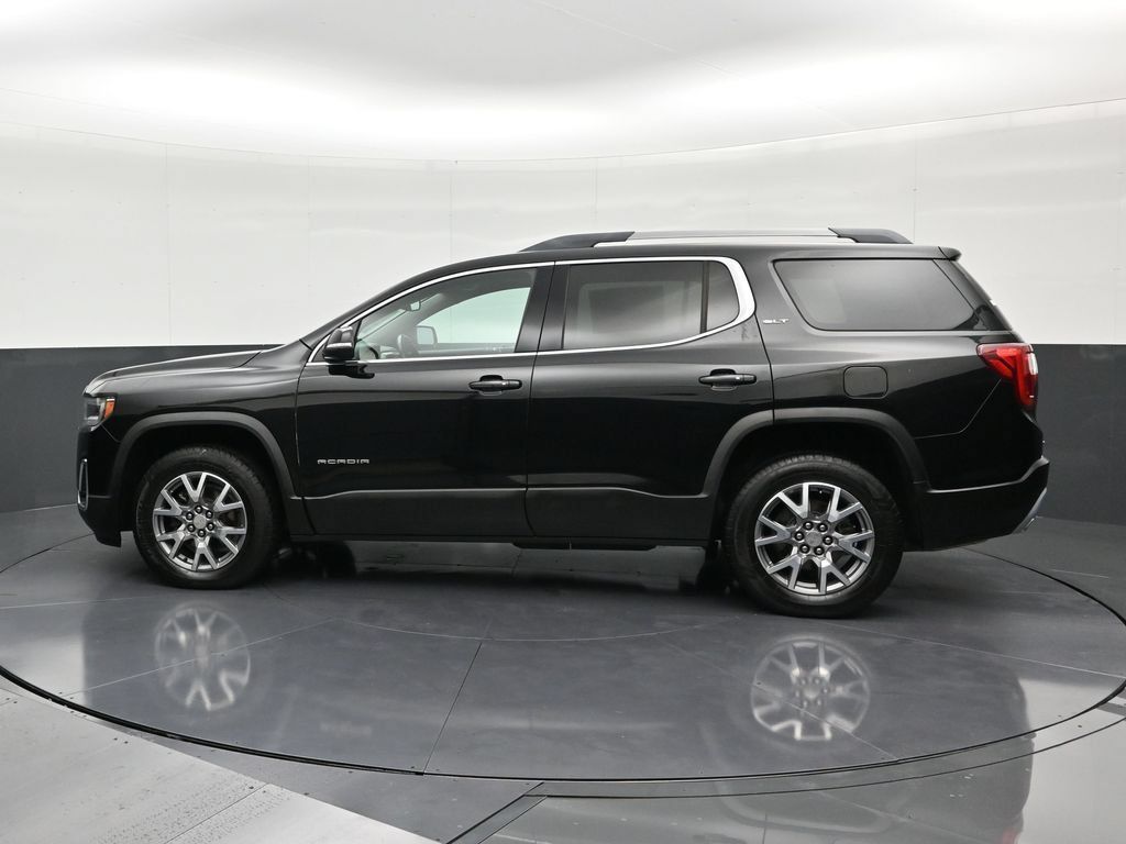 Used 2022 GMC Acadia SLT w/ Preferred Package FWD image 2