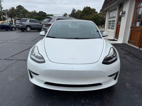 Used 2021 Tesla Model 3 Standard Range Plus image 23