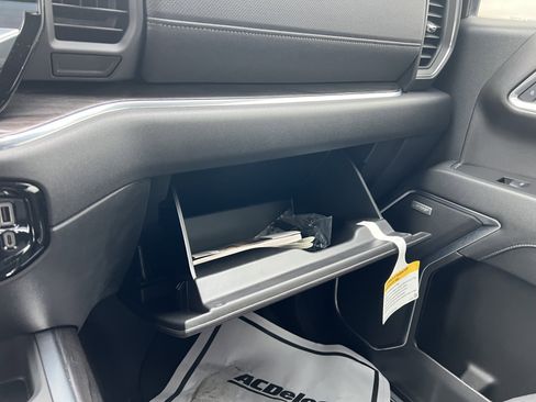 Certified 2024 Chevrolet Silverado 1500 LTZ w/ LTZ Convenience Package II image 24