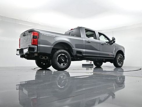 New 2026 Ford F250 Lariat w/ Tremor Off-Road Package image 30