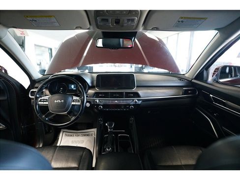 Used 2022 Kia Telluride EX w/ Towing Package AWD/4WD image 15