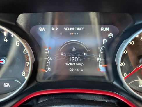 Used 2020 Jeep Compass Trailhawk AWD/4WD image 11