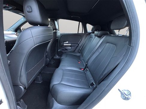Used 2021 Mercedes-Benz GLA 250 image 34