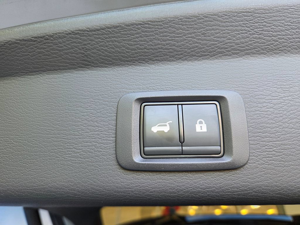 Used 2026 Mitsubishi Outlander LE AWD/4WD image 15