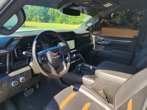 Used 2025 GMC Sierra 1500 AT4 AWD/4WD image 15