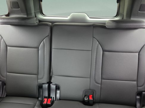 New 2026 GMC Yukon XL Denali w/ Denali Reserve Package AWD/4WD image 11