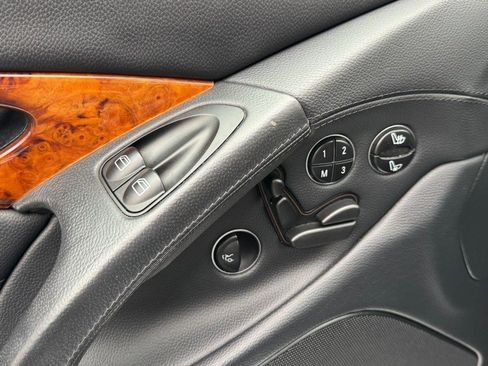 Used 2008 Mercedes-Benz SL 550 image 23