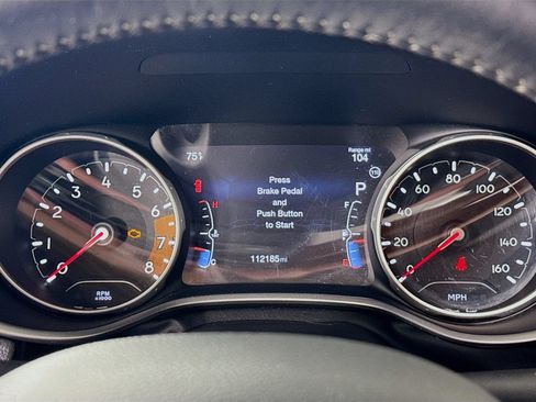 Used 2017 Jeep Compass Latitude w/ Popular Equipment Group AWD/4WD image 14