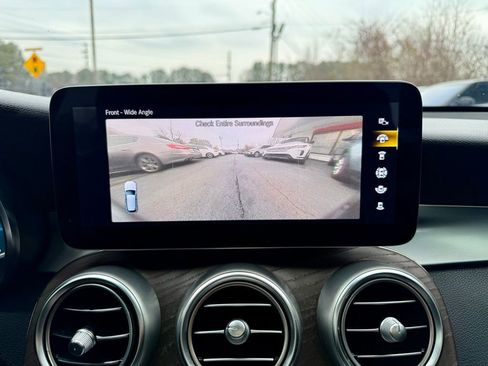 Used 2021 Mercedes-Benz GLC 300 w/ Premium Package image 22