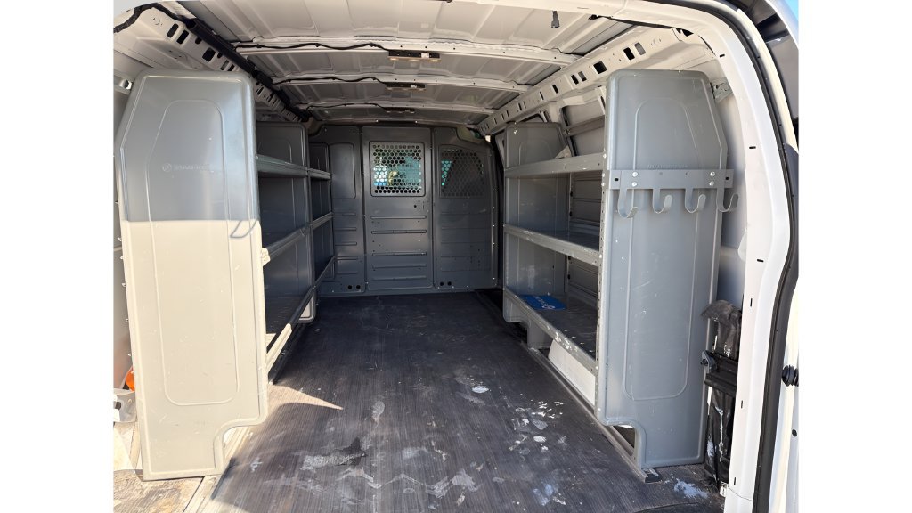 Used 2025 Chevrolet Express 2500 w/ Driver Convenience Package RWD image 9