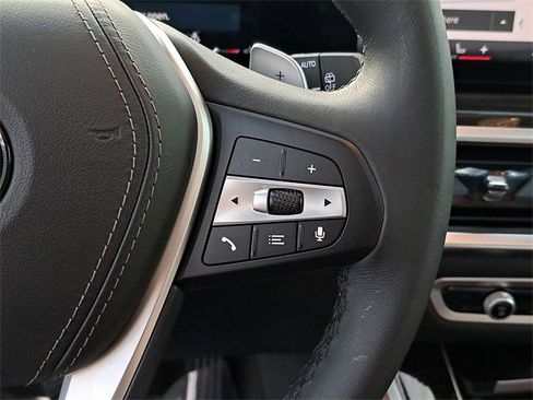 Used 2025 BMW X5 sDrive40i w/ Premium Package image 24