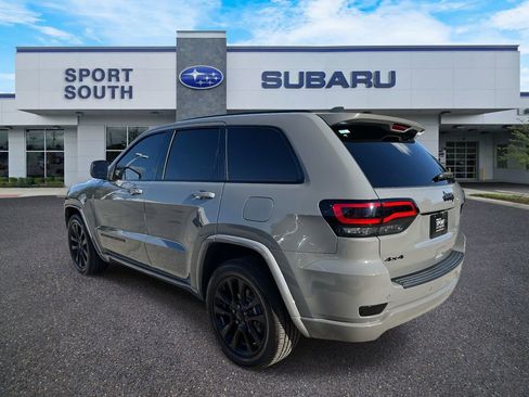 Used 2019 Jeep Grand Cherokee Altitude image 5