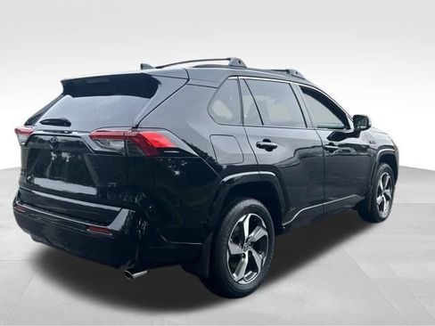 Used 2023 Toyota RAV4 SE w/ Weather & Moonroof Package AWD/4WD image 6