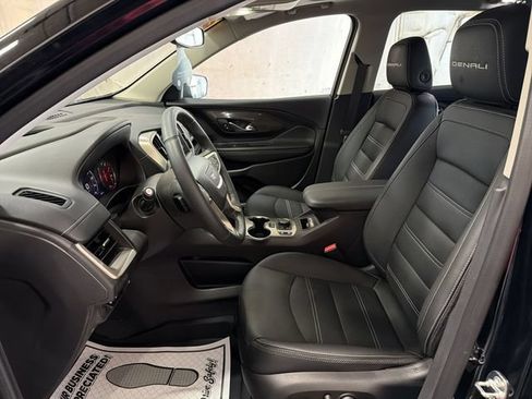 Used 2024 GMC Terrain Denali w/ Denali Premium Package AWD/4WD image 11