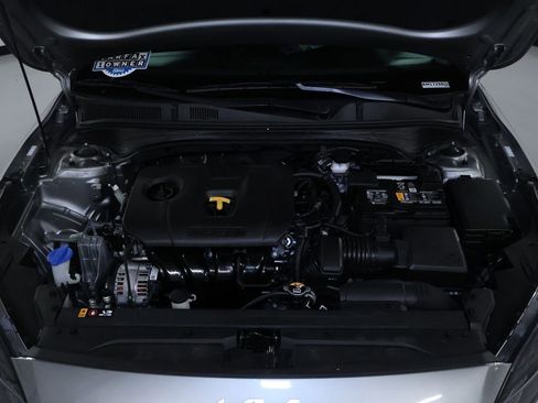 Used 2024 Kia Forte LXS image 28