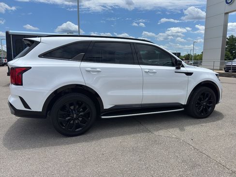Used 2023 Kia Sorento SX AWD/4WD image 7