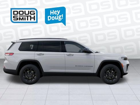 New 2026 Jeep Grand Cherokee L 4WD image 21