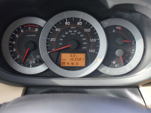 Used 2010 Toyota RAV4 AWD image 12