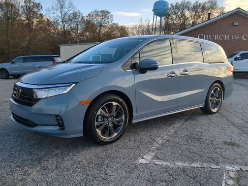 Used 2023 Honda Odyssey Elite image 6