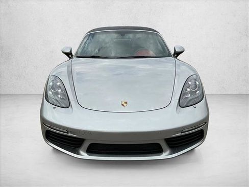 Used 2017 Porsche 718 Boxster S image 2