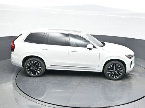 New 2026 Volvo XC90 B6 Plus w/ Protection Package image 40