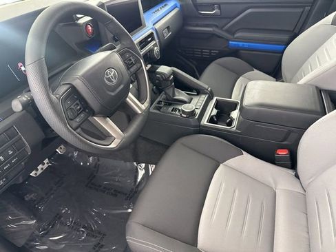 Used 2025 Toyota Tacoma TRD Sport w/ TRD Sport Upgrade Package AWD/4WD image 20
