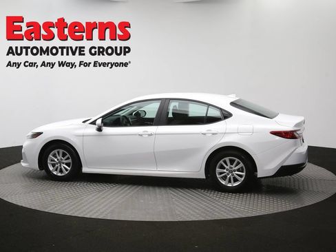 Used 2025 Toyota Camry LE FWD image 59