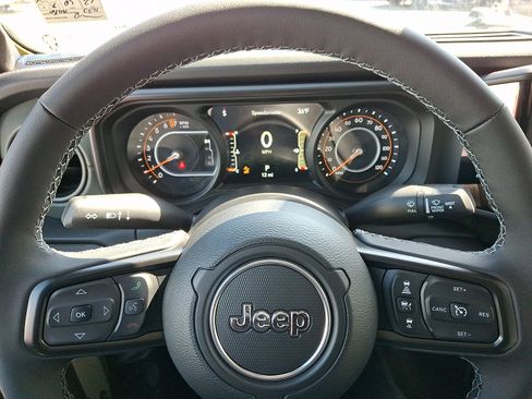 New 2026 Jeep Gladiator Mojave AWD/4WD image 13