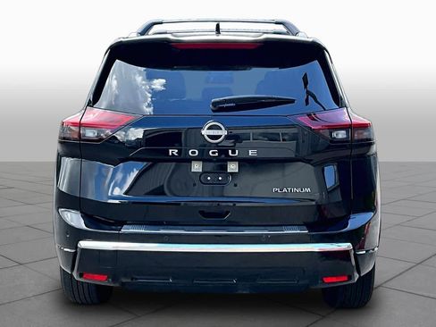 Certified 2025 Nissan Rogue Platinum FWD image 5