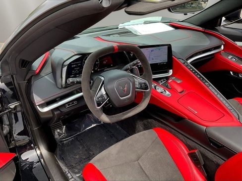 Used 2022 Chevrolet Corvette Stingray Preferred Cpe w/ Z51 Performance Package RWD image 16