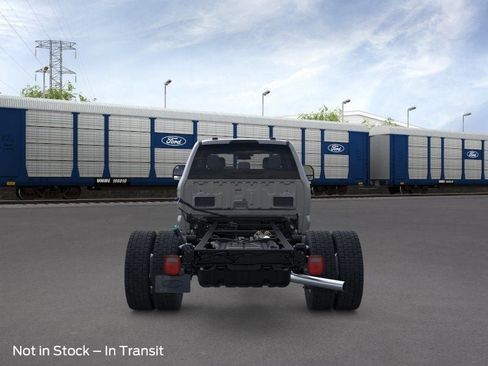 New 2026 Ford F550 4x4 Crew Cab image 5