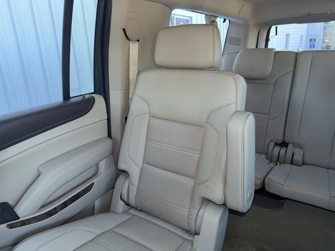 Used 2016 GMC Yukon XL Denali image 12