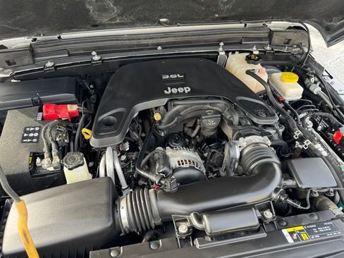 Used 2020 Jeep Wrangler Unlimited Sport S image 29