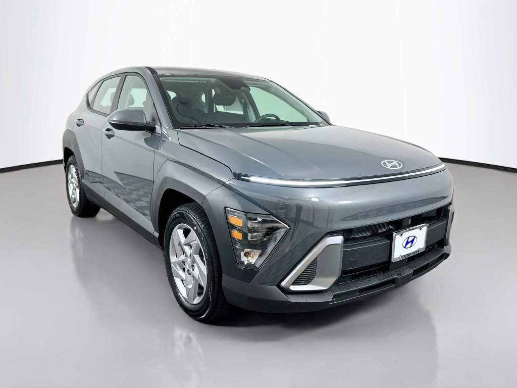 New 2027 Hyundai Kona SE FWD image 3