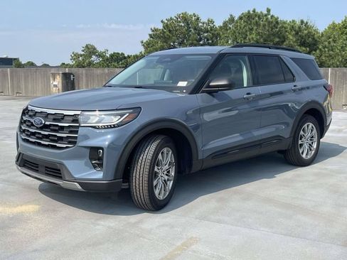 New 2026 Ford Explorer Active w/ Active Comfort Package AWD/4WD image 5