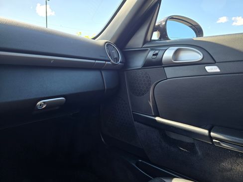 Used 2005 Porsche Boxster RWD image 52