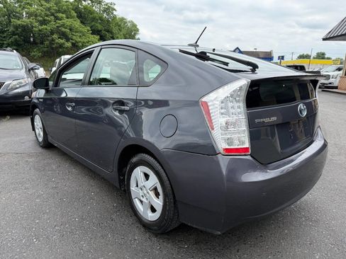 Used 2014 Toyota Prius Two FWD image 7