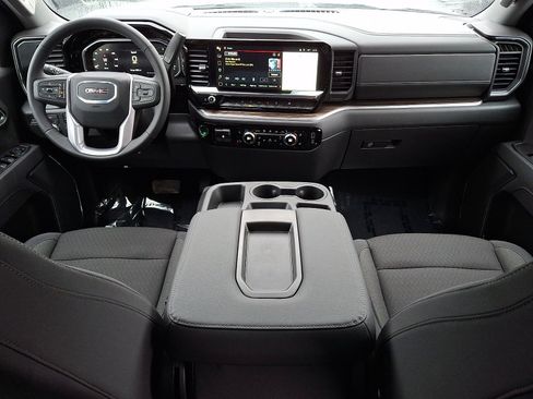 Certified 2026 GMC Sierra 1500 Elevation image 15