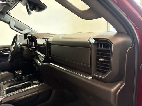 Used 2023 Chevrolet Silverado 1500 LTZ w/ LTZ Premium Package AWD/4WD image 41